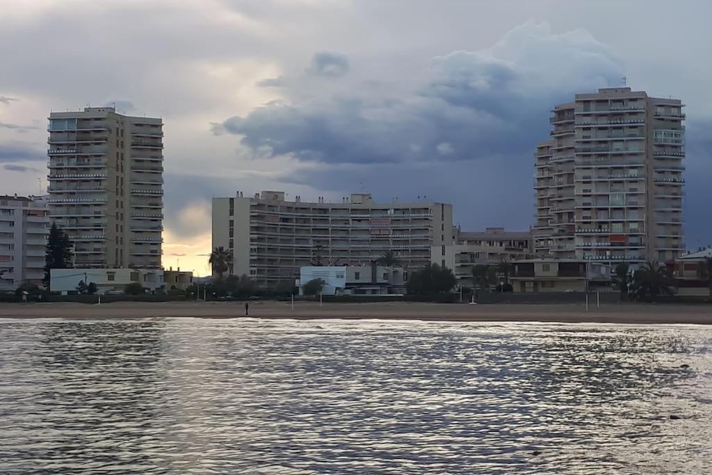 Ferienwohnung Apartamento Mediterraneo Tranquilo Y Familiar Valencia Exterior foto